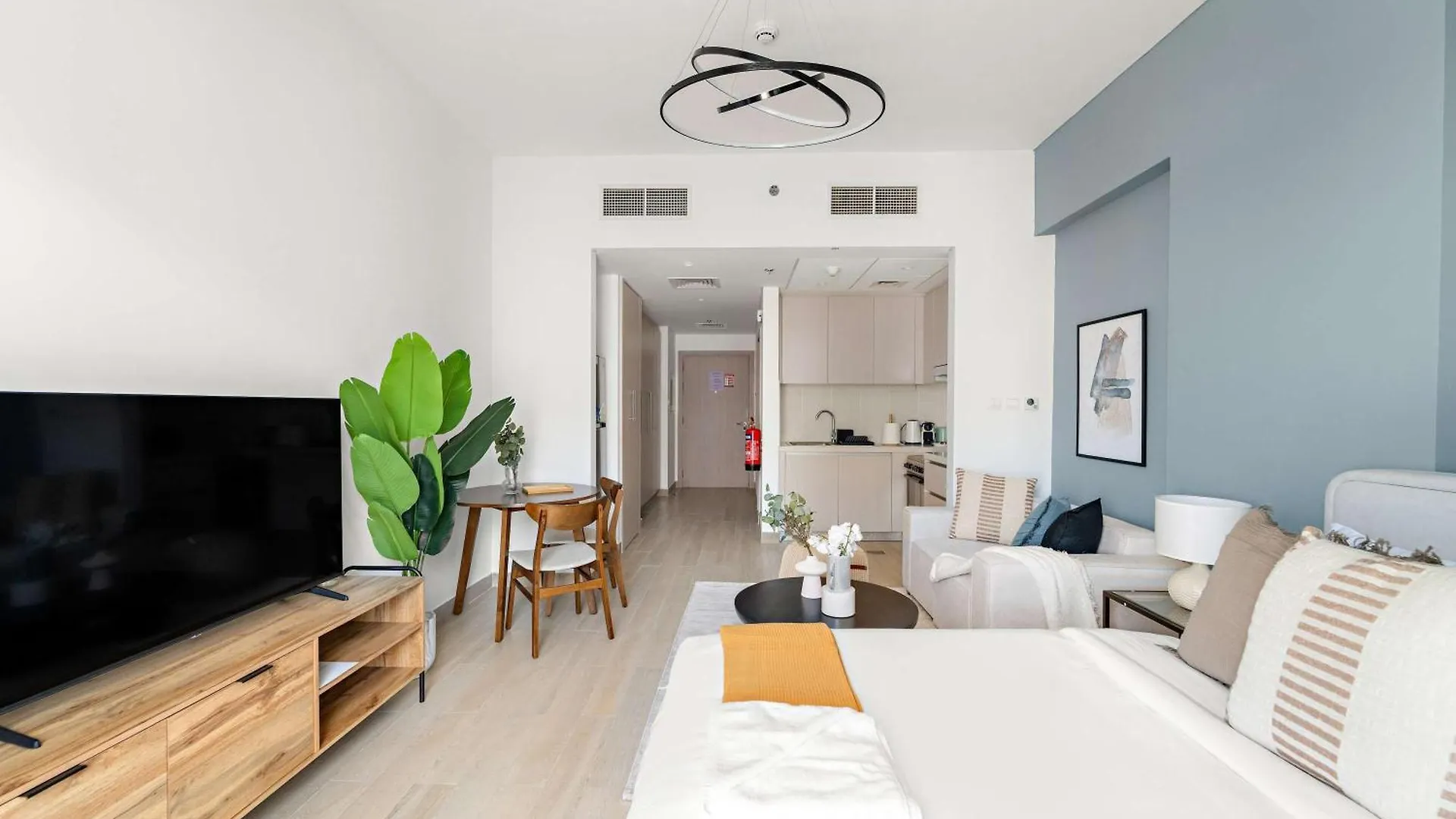 Silkhaus Canalside Cozy Studio In Water'S Edge Abu Dhabi